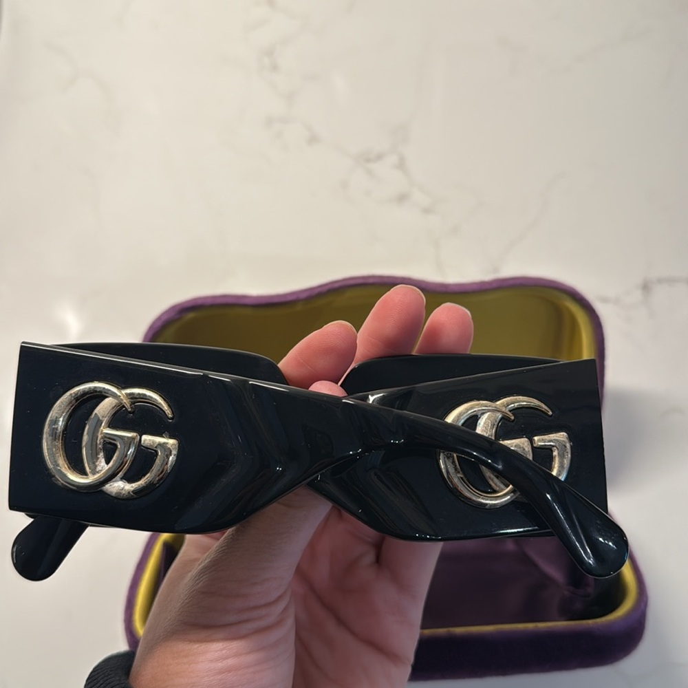 Gucci Black Rectangular Sunglasses - image 4